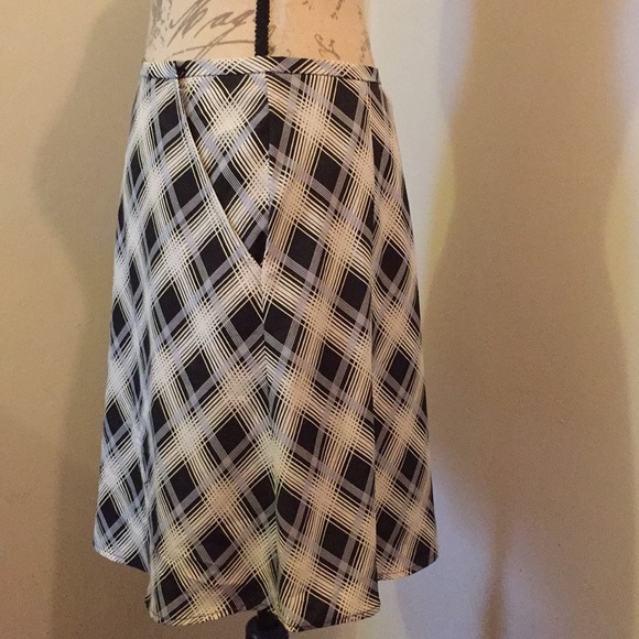 Vintage 90s Aeropostale plaid skirt with pockets! - Picture 3 of 4
